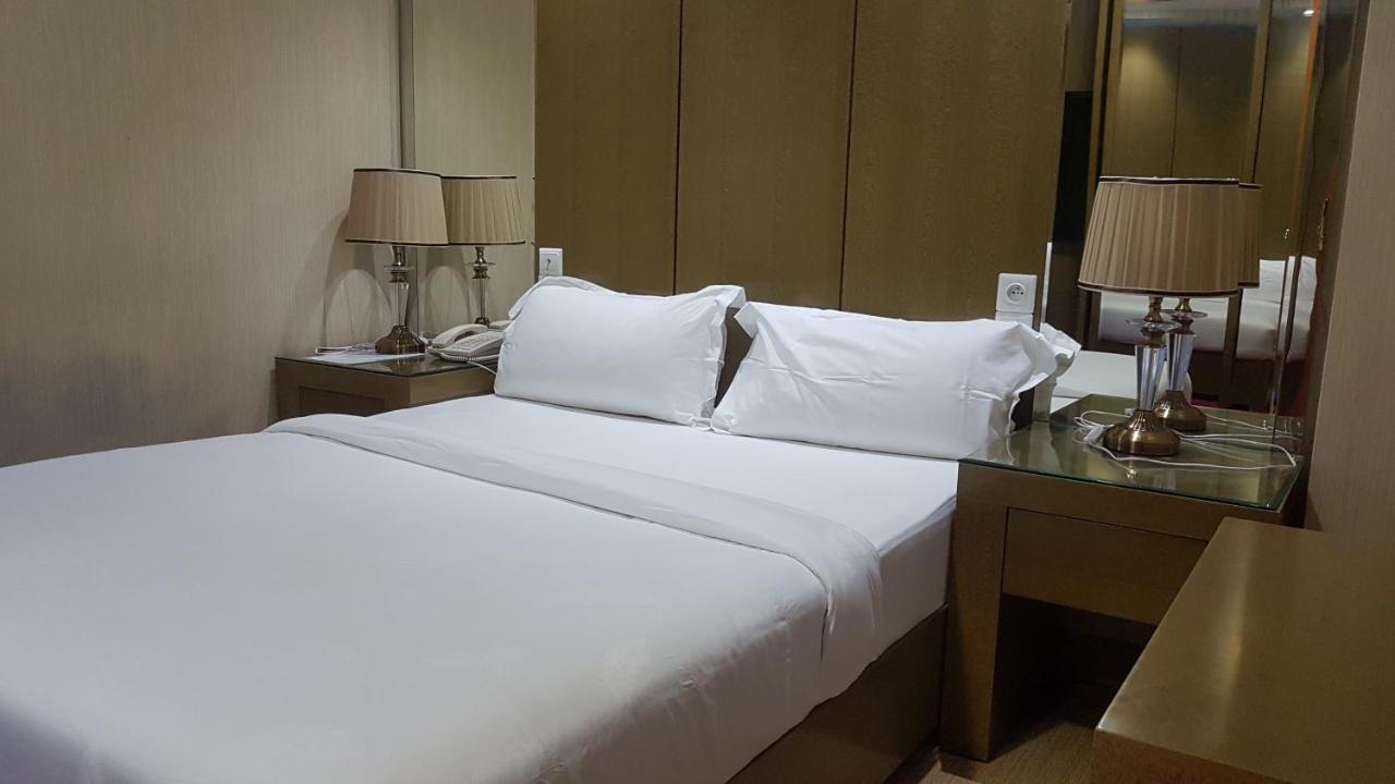 Edmond Hotel Brazzaville Luaran gambar