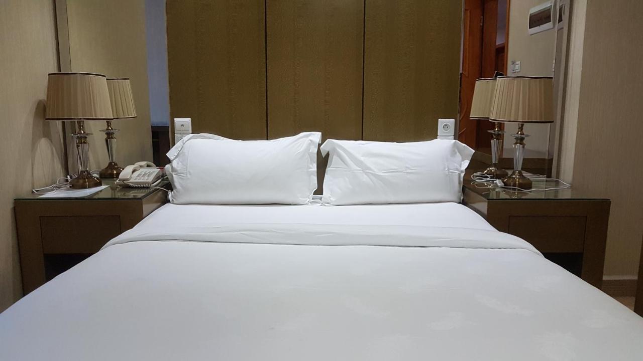 Edmond Hotel Brazzaville Luaran gambar